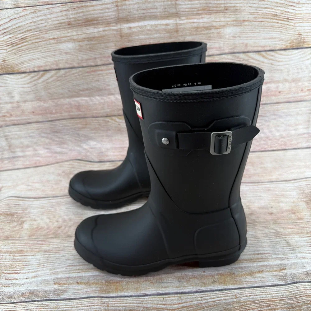 Hunter Original Short Rain Boots Matte Black WFS1000RMA Womens Size 6M EU‎ 37